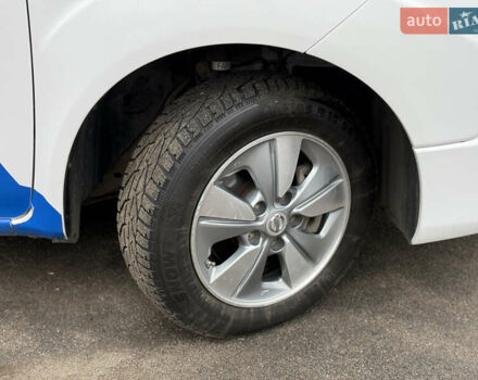 Белый Ниссан e-NV200, объемом двигателя 0 л и пробегом 50 тыс. км за 17899 $, фото 8 на Automoto.ua