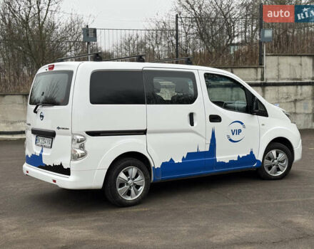 Белый Ниссан e-NV200, объемом двигателя 0 л и пробегом 50 тыс. км за 17899 $, фото 16 на Automoto.ua