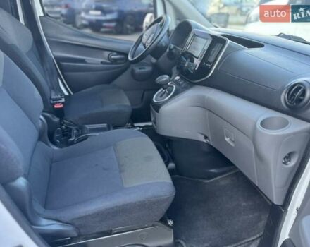 Белый Ниссан e-NV200, объемом двигателя 0 л и пробегом 34 тыс. км за 17900 $, фото 15 на Automoto.ua
