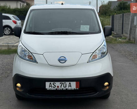 Белый Ниссан e-NV200, объемом двигателя 0 л и пробегом 80 тыс. км за 13500 $, фото 1 на Automoto.ua
