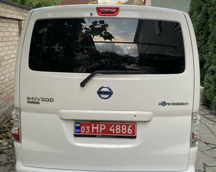 Белый Ниссан e-NV200, объемом двигателя 0 л и пробегом 47 тыс. км за 17888 $, фото 10 на Automoto.ua