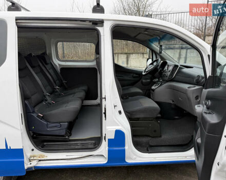 Белый Ниссан e-NV200, объемом двигателя 0 л и пробегом 50 тыс. км за 17899 $, фото 28 на Automoto.ua