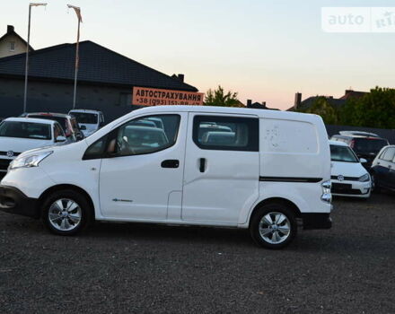 Белый Ниссан e-NV200, объемом двигателя 0 л и пробегом 60 тыс. км за 12999 $, фото 8 на Automoto.ua