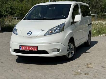 Ниссан e-NV200 2015 в Владимир-Волынский на Automoto.ua Белый Ниссан e-NV200, объемом двигателя 0 л и пробегом 161 тыс. км за 9450 $, фото 1 на Automoto.ua