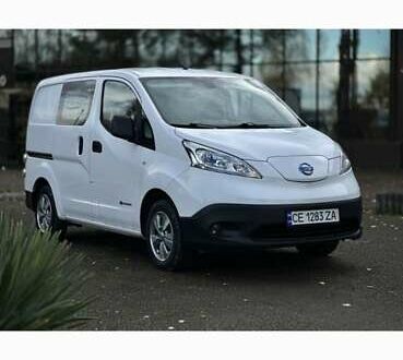 Ниссан e-NV200 2015 в Черновцах на Automoto.ua Белый Ниссан e-NV200, объемом двигателя 0 л и пробегом 80 тыс. км за 9900 $, фото 1 на Automoto.ua