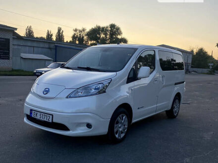 Білий Ніссан e-NV200, об'ємом двигуна 0 л та пробігом 108 тис. км за 12999 $, фото 1 на Automoto.ua