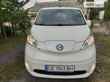 Білий Ніссан e-NV200, об'ємом двигуна 0 л та пробігом 140 тис. км за 11600 $, фото 1 на Automoto.ua