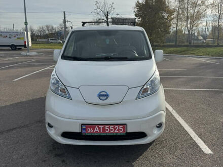 Белый Ниссан e-NV200, объемом двигателя 0 л и пробегом 117 тыс. км за 10750 $, фото 1 на Automoto.ua