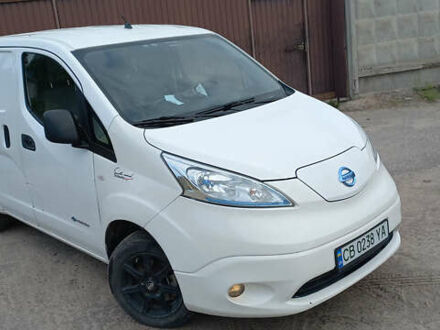 Ниссан e-NV200 2016 в Чернигове на Automoto.ua Белый Ниссан e-NV200, объемом двигателя 0 л и пробегом 40 тыс. км за 12200 $, фото 1 на Automoto.ua