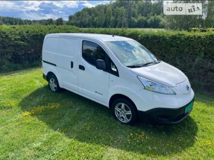 Белый Ниссан e-NV200, объемом двигателя 0 л и пробегом 69 тыс. км за 11100 $, фото 1 на Automoto.ua