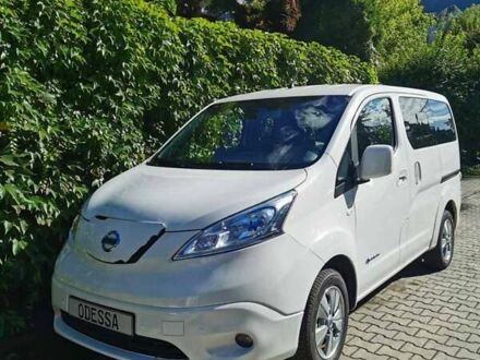 Ніссан e-NV200 2017 у Одесі на Automoto.ua Білий Ніссан e-NV200, об'ємом двигуна 0 л та пробігом 30 тис. км за 11900 $, фото 1 на Automoto.ua