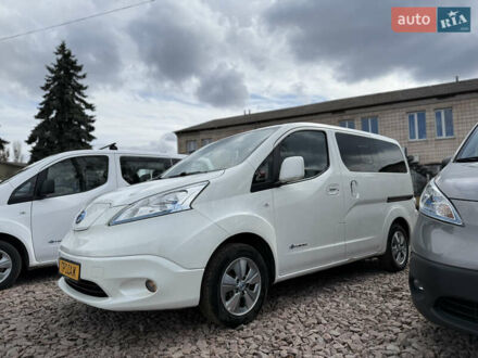 Ніссан e-NV200 2017 у Житомирі на Automoto.ua Білий Ніссан e-NV200, об'ємом двигуна 0 л та пробігом 92 тис. км за 9888 $, фото 1 на Automoto.ua