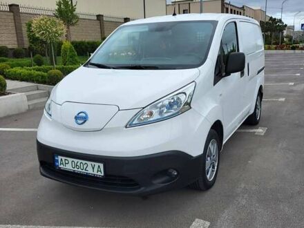 Ніссан e-NV200 2017 у Запоріжжя на Automoto.ua Білий Ніссан e-NV200, об'ємом двигуна 0 л та пробігом 80 тис. км за 10200 $, фото 1 на Automoto.ua