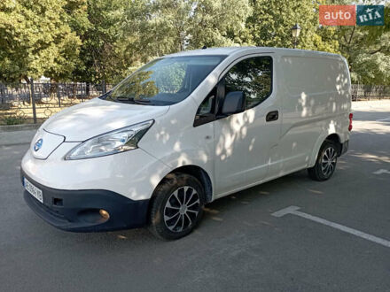 Белый Ниссан e-NV200, объемом двигателя 0 л и пробегом 111 тыс. км за 9800 $, фото 1 на Automoto.ua