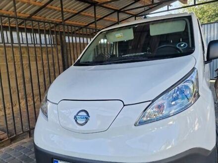 Ниссан e-NV200 2018 в Ровно на Automoto.ua Белый Ниссан e-NV200, объемом двигателя 0 л и пробегом 170 тыс. км за 15000 $, фото 1 на Automoto.ua