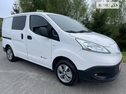 Белый Ниссан e-NV200, объемом двигателя 0 л и пробегом 69 тыс. км за 14500 $, фото 1 на Automoto.ua