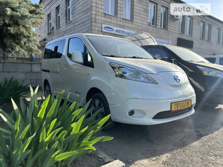 Белый Ниссан e-NV200, объемом двигателя 0 л и пробегом 91 тыс. км за 18777 $, фото 1 на Automoto.ua