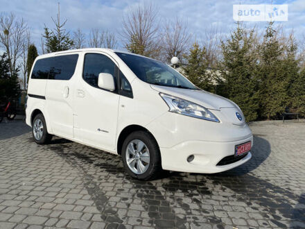 Білий Ніссан e-NV200, об'ємом двигуна 0 л та пробігом 59 тис. км за 20800 $, фото 1 на Automoto.ua