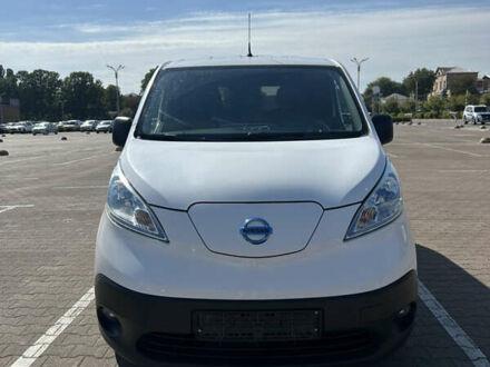 Белый Ниссан e-NV200, объемом двигателя 0 л и пробегом 73 тыс. км за 13200 $, фото 1 на Automoto.ua