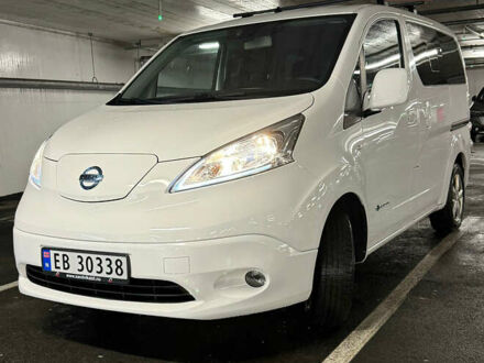 Ніссан e-NV200 2019 у Києві на Automoto.ua Білий Ніссан e-NV200, об'ємом двигуна 0 л та пробігом 70 тис. км за 14400 $, фото 1 на Automoto.ua
