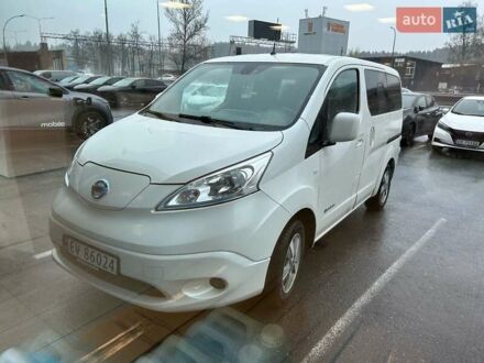 Ниссан e-NV200 2019 в Черкассах на Automoto.ua Белый Ниссан e-NV200, объемом двигателя 0 л и пробегом 9 тыс. км за 14500 $, фото 1 на Automoto.ua