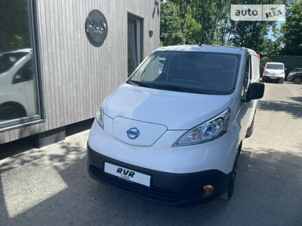 Білий Ніссан e-NV200, об'ємом двигуна 0 л та пробігом 125 тис. км за 11200 $, фото 1 на Automoto.ua