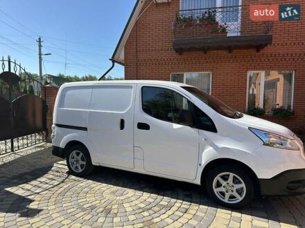 Білий Ніссан e-NV200, об'ємом двигуна 0 л та пробігом 63 тис. км за 14300 $, фото 1 на Automoto.ua
