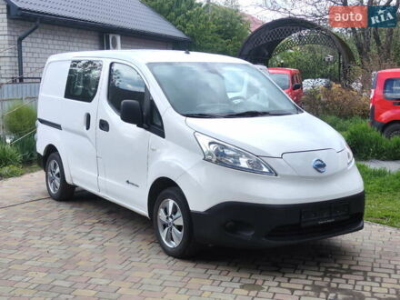 Ниссан e-NV200 2020 в Новых Санжарах на Automoto.ua Белый Ниссан e-NV200, объемом двигателя 0 л и пробегом 99 тыс. км за 13900 $, фото 1 на Automoto.ua