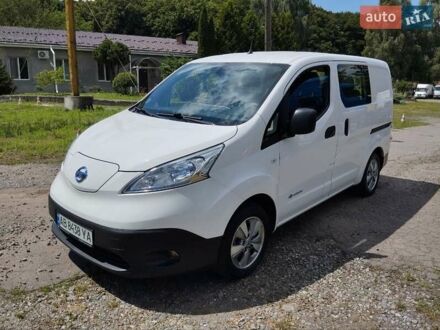 Ниссан e-NV200 2020 в Виннице на Automoto.ua Белый Ниссан e-NV200, объемом двигателя 0 л и пробегом 52 тыс. км за 15250 $, фото 1 на Automoto.ua