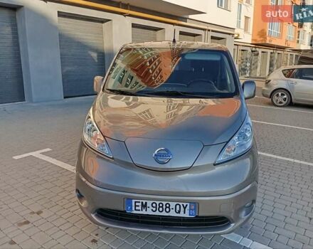 Бежевый Ниссан e-NV200, объемом двигателя 0 л и пробегом 133 тыс. км за 9400 $, фото 2 на Automoto.ua