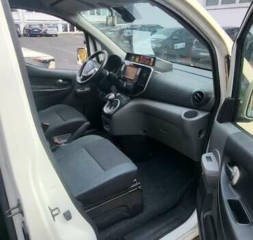 Бежевий Ніссан e-NV200, об'ємом двигуна 0 л та пробігом 140 тис. км за 16900 $, фото 5 на Automoto.ua
