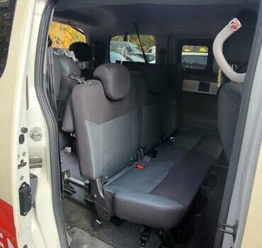 Бежевий Ніссан e-NV200, об'ємом двигуна 0 л та пробігом 140 тис. км за 16900 $, фото 6 на Automoto.ua
