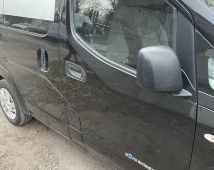 Черный Ниссан e-NV200, объемом двигателя 0 л и пробегом 96 тыс. км за 7900 $, фото 4 на Automoto.ua