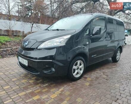 Черный Ниссан e-NV200, объемом двигателя 0 л и пробегом 63 тыс. км за 10200 $, фото 4 на Automoto.ua