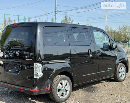 Чорний Ніссан e-NV200, об'ємом двигуна 0 л та пробігом 134 тис. км за 10550 $, фото 4 на Automoto.ua