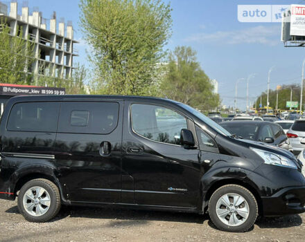 Черный Ниссан e-NV200, объемом двигателя 0 л и пробегом 134 тыс. км за 10550 $, фото 3 на Automoto.ua