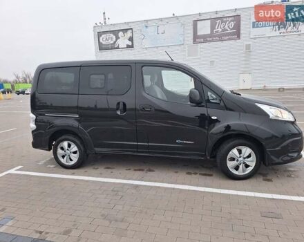 Чорний Ніссан e-NV200, об'ємом двигуна 0 л та пробігом 92 тис. км за 10700 $, фото 26 на Automoto.ua