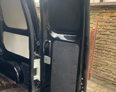 Черный Ниссан e-NV200, объемом двигателя 0 л и пробегом 48 тыс. км за 10850 $, фото 23 на Automoto.ua