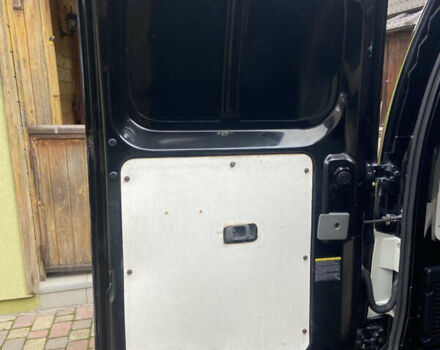 Черный Ниссан e-NV200, объемом двигателя 0 л и пробегом 48 тыс. км за 10850 $, фото 24 на Automoto.ua