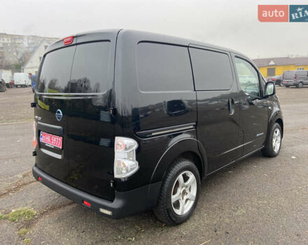 Черный Ниссан e-NV200, объемом двигателя 0 л и пробегом 48 тыс. км за 10500 $, фото 7 на Automoto.ua