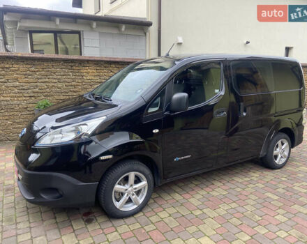 Черный Ниссан e-NV200, объемом двигателя 0 л и пробегом 48 тыс. км за 10850 $, фото 9 на Automoto.ua
