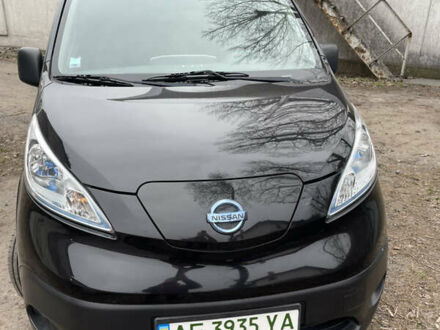 Ниссан e-NV200 2015 в Каменское - Днепродзержинск на Automoto.ua Черный Ниссан e-NV200, объемом двигателя 0 л и пробегом 96 тыс. км за 7900 $, фото 1 на Automoto.ua