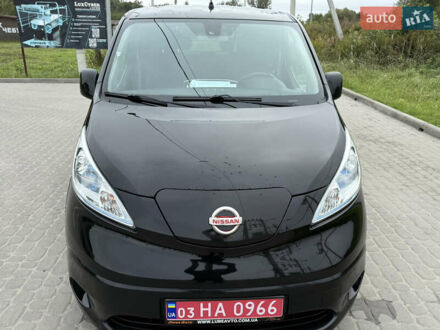 Черный Ниссан e-NV200, объемом двигателя 0 л и пробегом 155 тыс. км за 9499 $, фото 1 на Automoto.ua