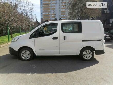 Чорний Ніссан e-NV200, об'ємом двигуна 0 л та пробігом 91 тис. км за 14200 $, фото 1 на Automoto.ua