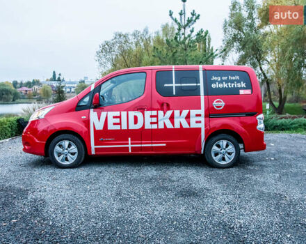 Червоний Ніссан e-NV200, об'ємом двигуна 0 л та пробігом 29 тис. км за 17400 $, фото 12 на Automoto.ua