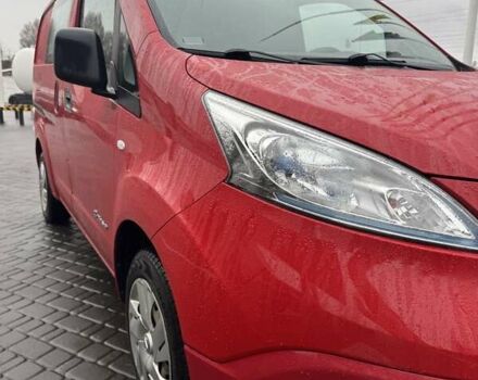 Червоний Ніссан e-NV200, об'ємом двигуна 0 л та пробігом 36 тис. км за 8990 $, фото 2 на Automoto.ua