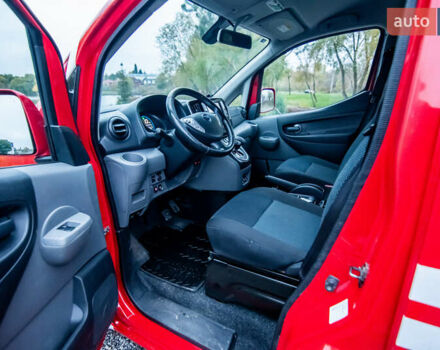 Червоний Ніссан e-NV200, об'ємом двигуна 0 л та пробігом 29 тис. км за 17400 $, фото 16 на Automoto.ua