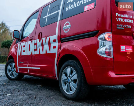 Червоний Ніссан e-NV200, об'ємом двигуна 0 л та пробігом 29 тис. км за 17400 $, фото 11 на Automoto.ua