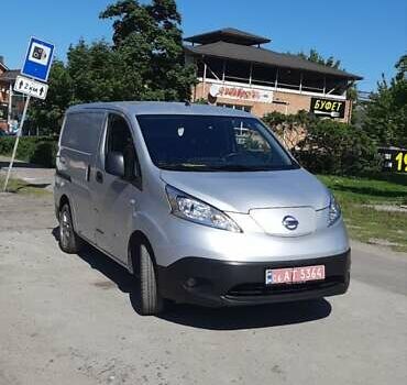 Сірий Ніссан e-NV200, об'ємом двигуна 0 л та пробігом 61 тис. км за 15000 $, фото 1 на Automoto.ua