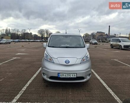 Серый Ниссан e-NV200, объемом двигателя 0 л и пробегом 126 тыс. км за 9950 $, фото 3 на Automoto.ua